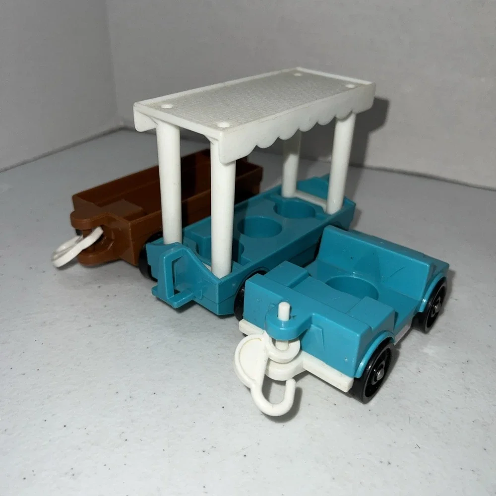 Vintage Fisher Price Little People Zoo #916 Tram Train Trolley Cars Blue 1984